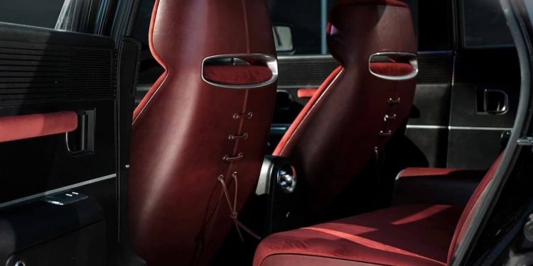 Hyundai bu klassik elektrik avtomobilini 35 illik yubileyi münasibətilə təqdim etdi