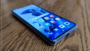 Xiaomi Çin markası telefonları haqqında 5 müsbət xal və 5 mənfi xal
