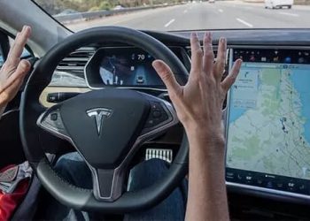 Tesla avtomobil üçün daha bir böyük biabırçılıq
