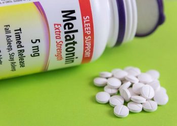 Melatonin yuxusuzluğu müalicə etmək üçün yaxşı bir seçimdirmi
