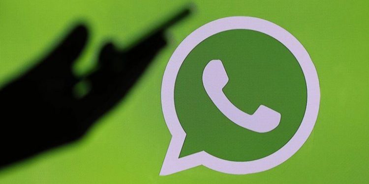 WhatsApp mesajlara reaksiya vermək imkanı verir