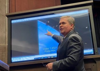 ABŞ Konqresində 60 ildən sonra UFO ilə bağlı dinləmə keçirilib