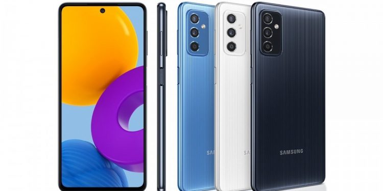 Samsung Galaxy M52 telefonu; Mobil bazara yeni yanaşma