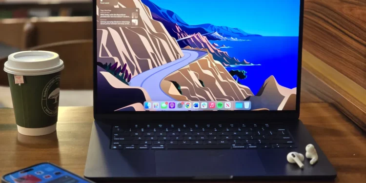 Məğlubedilməz Performans Apple M3 MacBook Air noutbukuna baxış