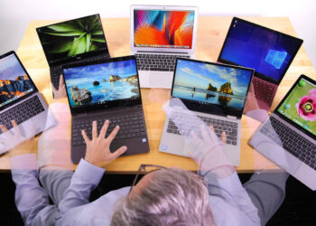 2000 manata hansı noutbukları almaq olar