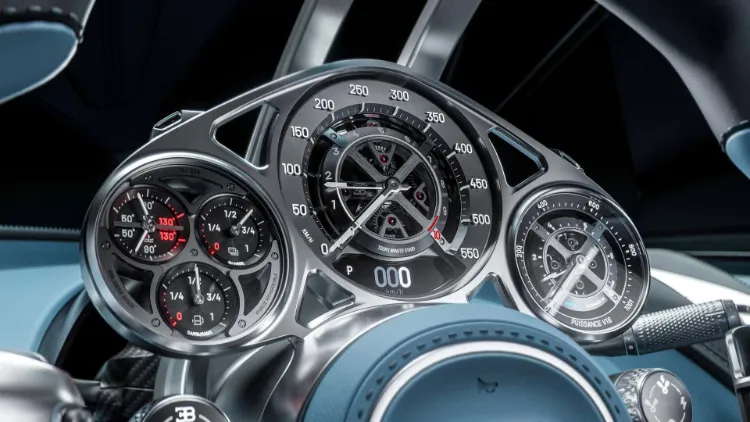 Bugatti Tourbillon təqdim olundu; Dəbdəbəli olarkən sürət və güc