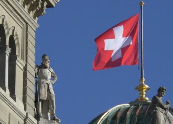 İsveçrə hökuməti sərt bitərəflikdən imtina etmək niyyətindədir