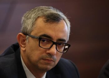 “Report”un direktoru: Afinanın İrəvana silah satışı Azərbaycanla münasibətləri təhlükə altına salır