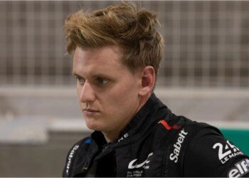 Şumaxer &quot;Mercedes&quot;i tərk edir