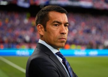 &quot;Beşiktaş&quot; klubunun baş məşqçisi istefa verdi