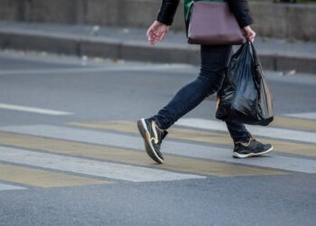 Qaradağ rayonunda 28 yaşlı gənci avtomobil vurub