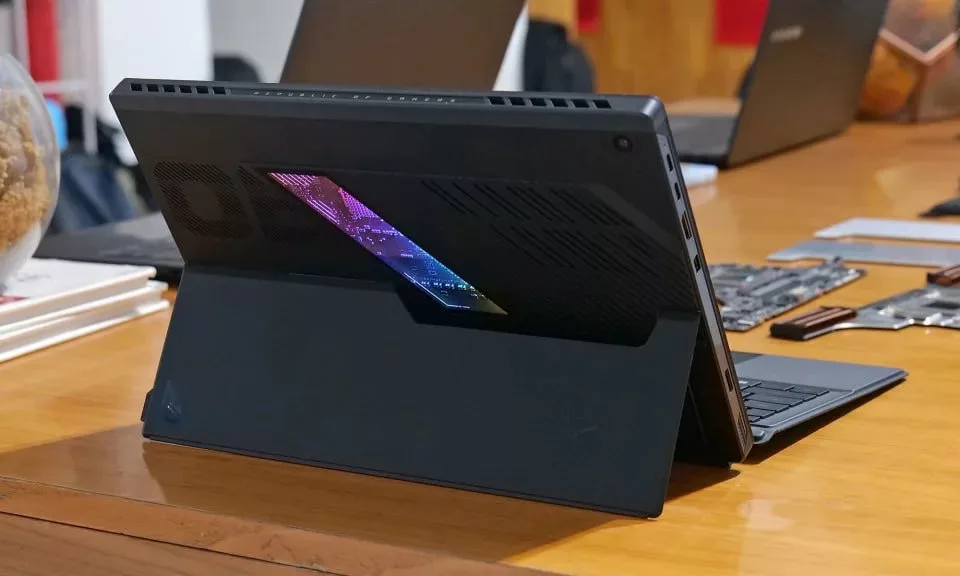 ASUS yeni oyun tableti ROG Flow Z13 ilə texnologiyanı şok etdi!