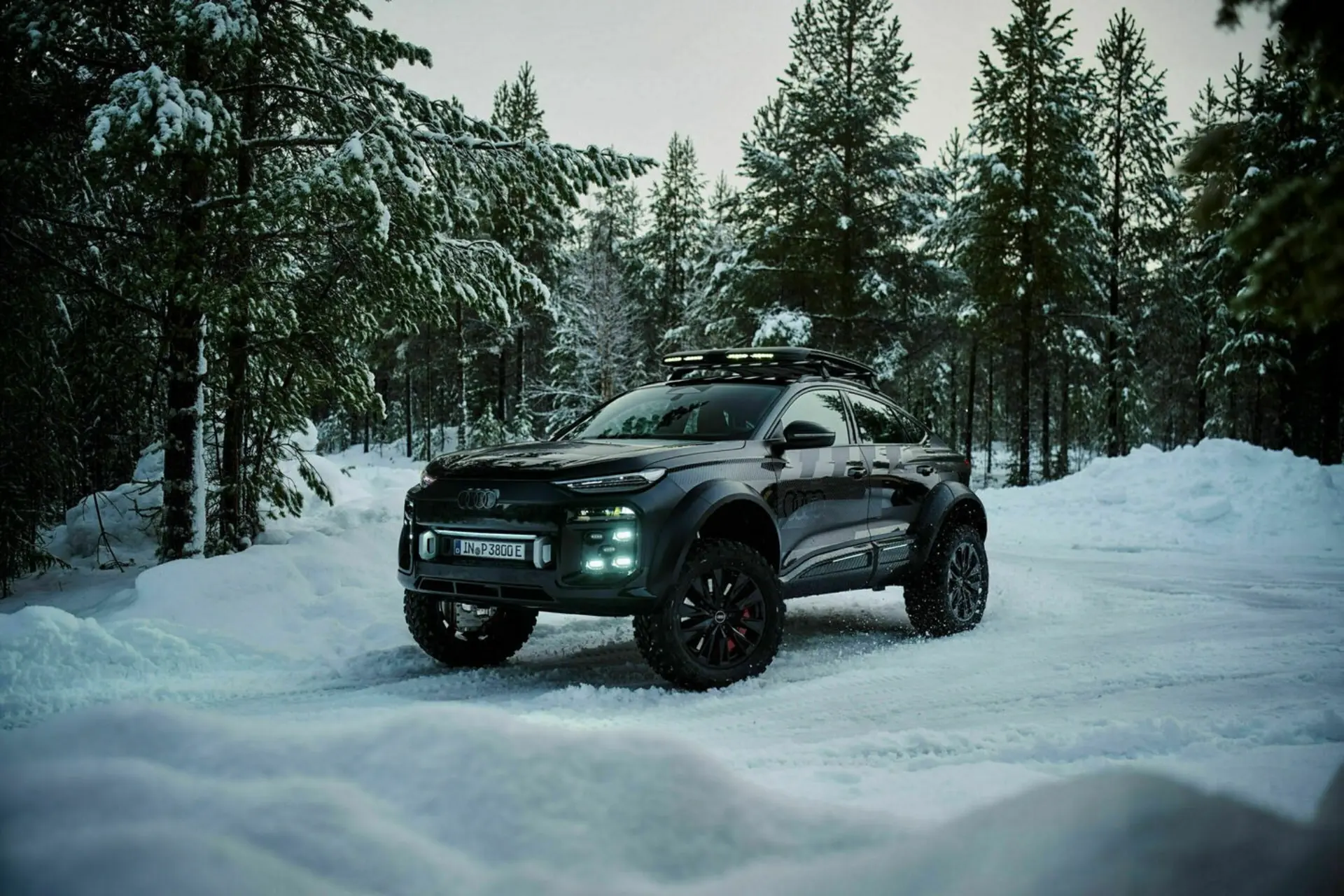 Audi Q6 E-Tron, Elektrikli SUV ilə Yolsuzluğa Yeni Baxış!