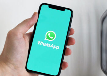 WhatsApp İOS Üçün Yenilik - Bir Cihazda Bir Neçə Hesab!