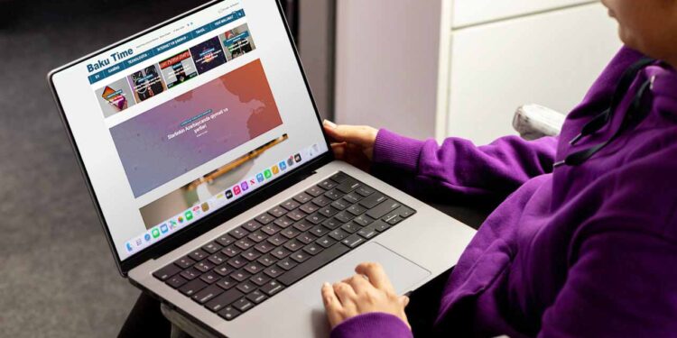 2026-cı ildə MacBook Pro Üç Böyük Dəyişikliklə Gəlir