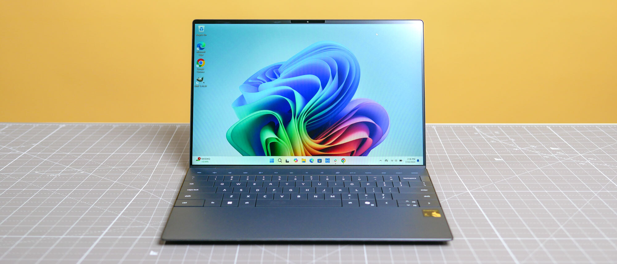 Dell XPS 13 (2024) ilə Tanışlıq  Mükəmməlliyin Zirvəsi