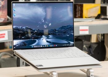 Dell XPS 13 (2024) ilə Tanışlıq Mükəmməlliyin Zirvəsi