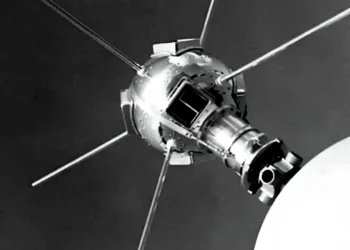 Kosmosun Ən Qoca Səyyahı, Vanguard 1 Yerə Qayıdır