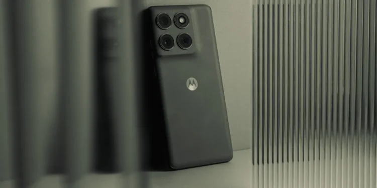 Motorola Edge 2025 Güclənmiş Kamera, Süni Zəka və Daha Artıq