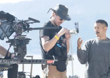 Pixel 10 reklam çəkilişləri sahildə ifşa olundu