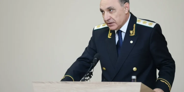 Adnan Əhmədzadənin istintaqı davam edir