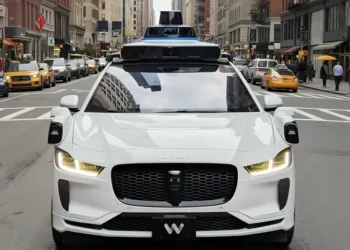 Sürücüsüz Avtomobillər New York Küçələrində Test Olunur