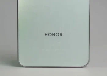 Honor Magic 8 RSR